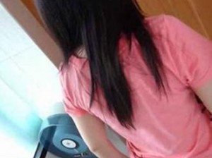 偷拍初高中女厕撒尿视频——窥探女性隐私的震撼产品