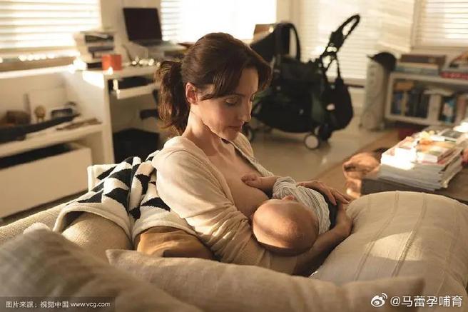 青衣哺乳期的女人母乳喂养产品推荐